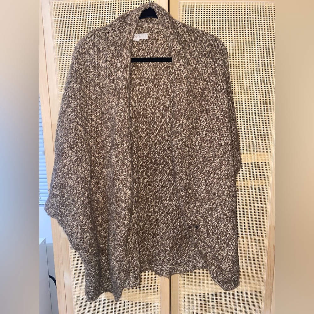 Ann Taylor Loft sleeveless sweater